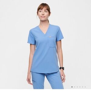 Figs Catarina One-Pocket Scrub Top Ceil Blue